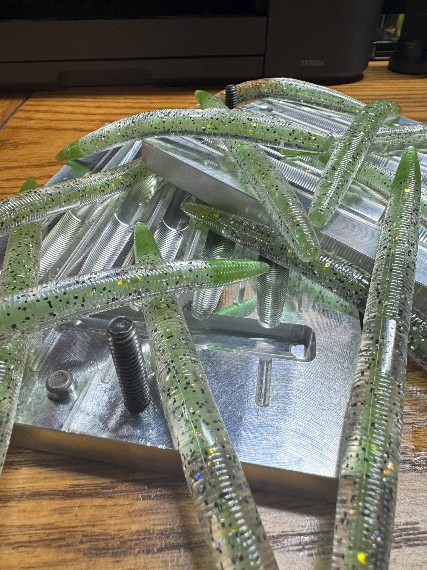 5" Stick Worm | Clear Shell | Green Pumpkin Core Shot