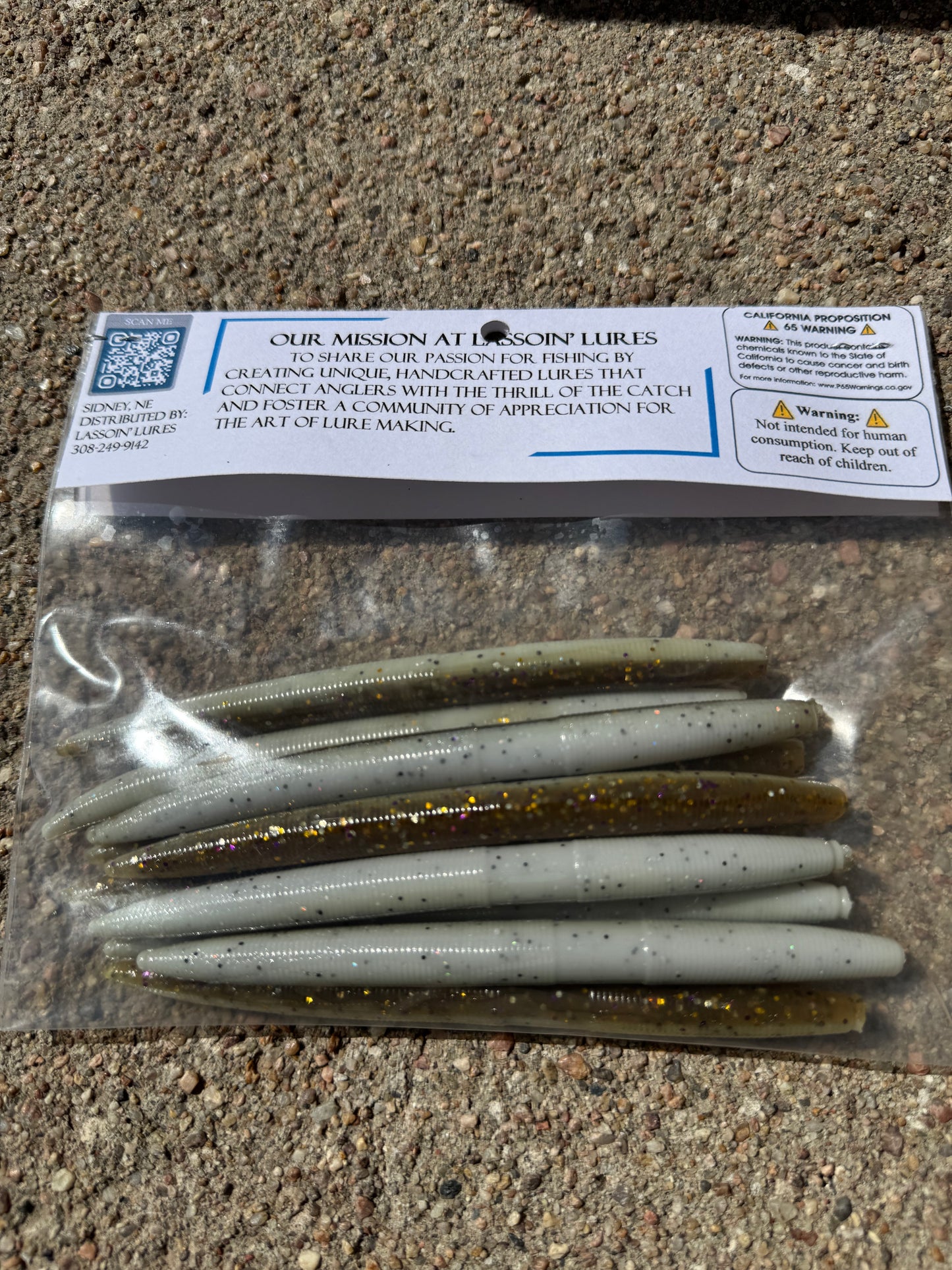 5" Stick Worm | Tan + White Laminate