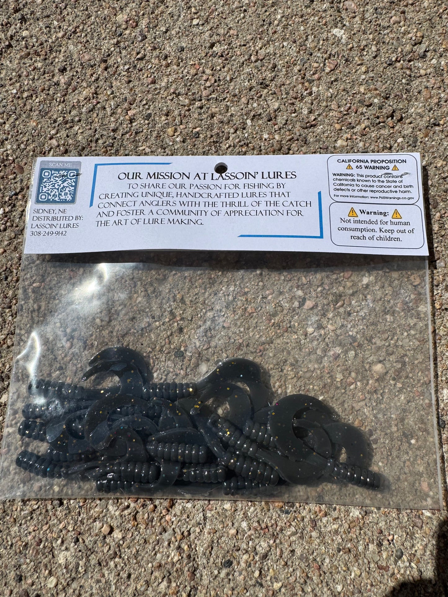 2" Ribbed Body Grub | Black