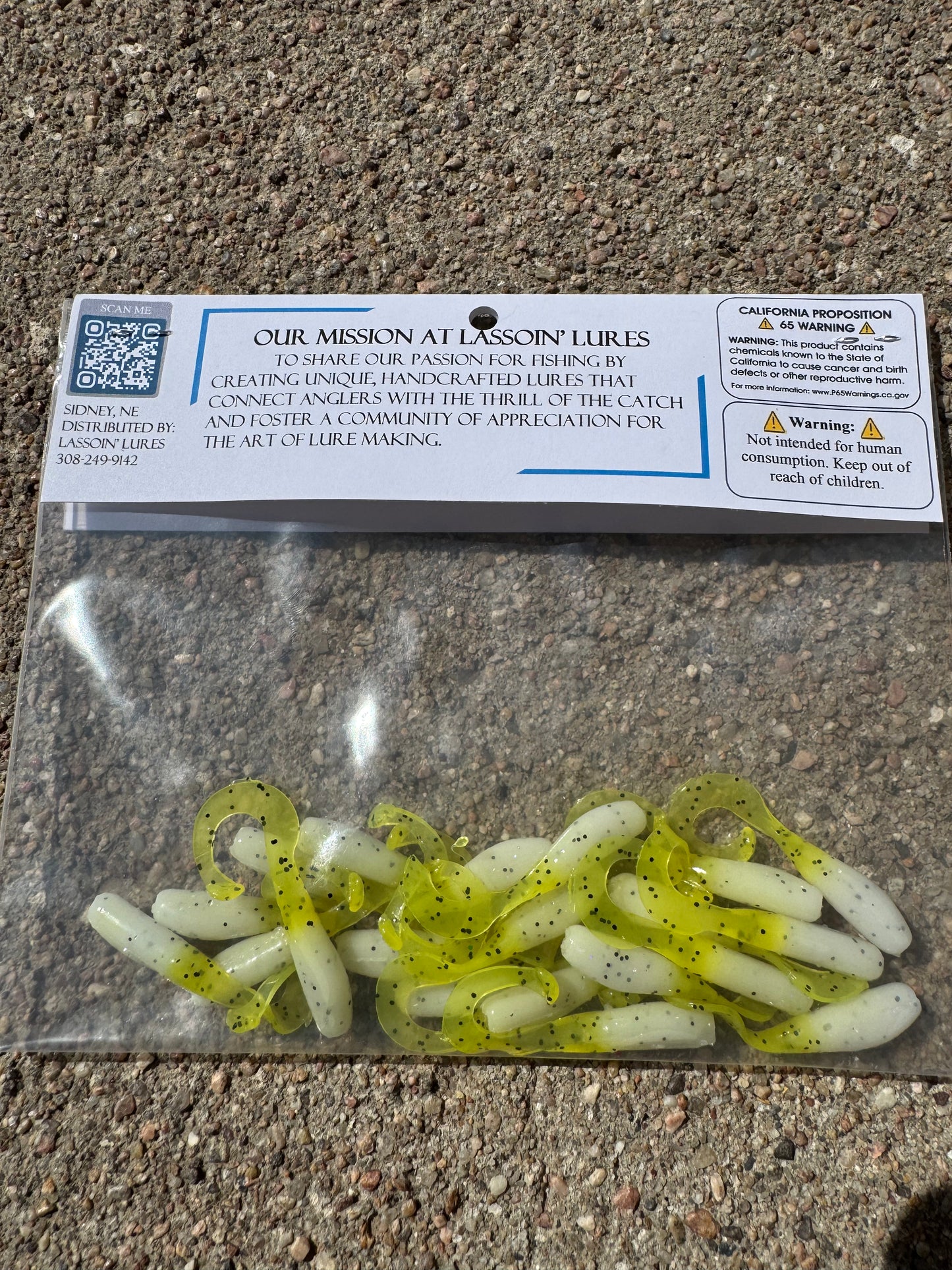 1.75" Grub | White Body + Yellow Tail